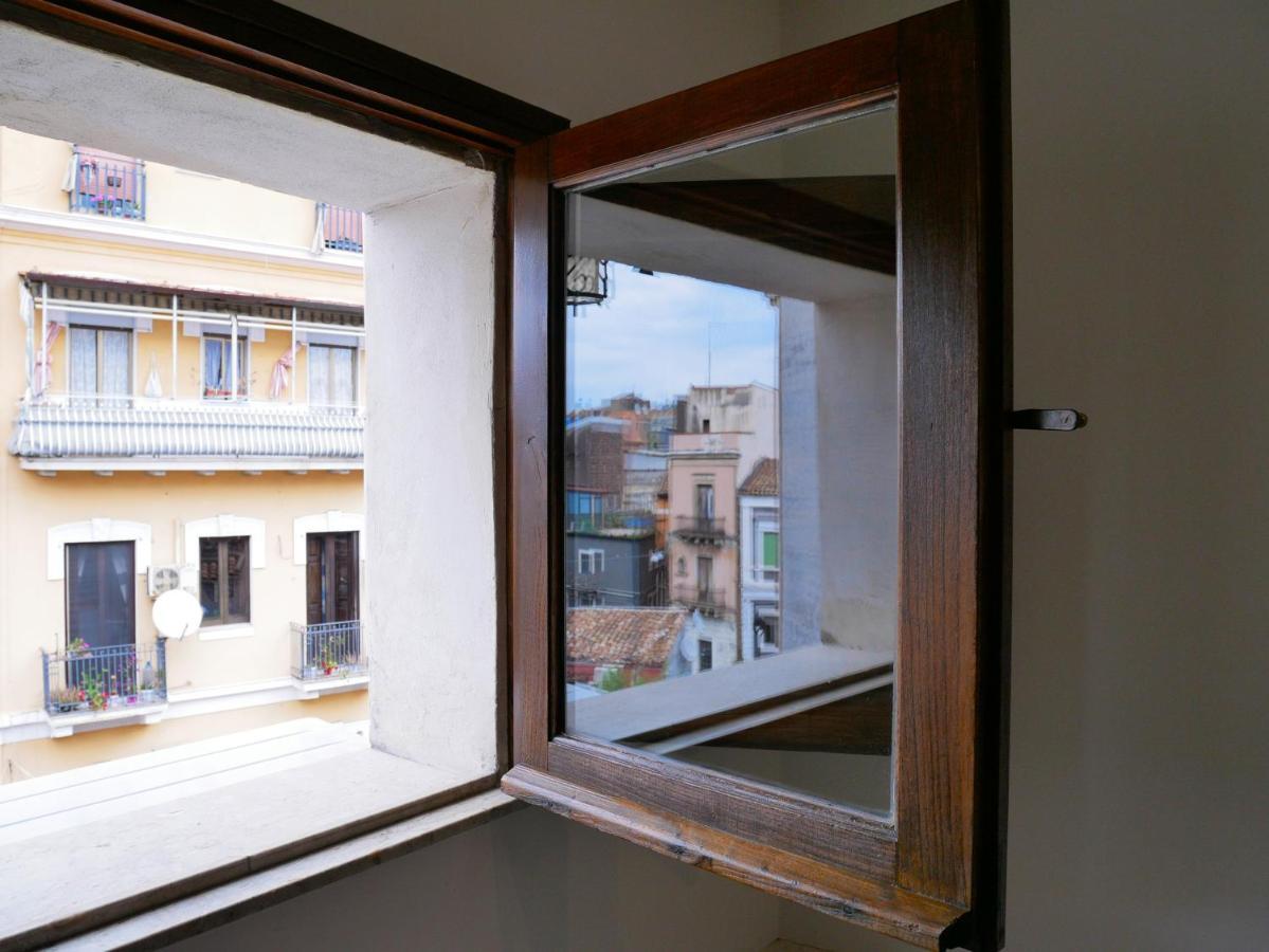 Ninetti Guest House - Apt Centro Storico Katania Zewnętrze zdjęcie