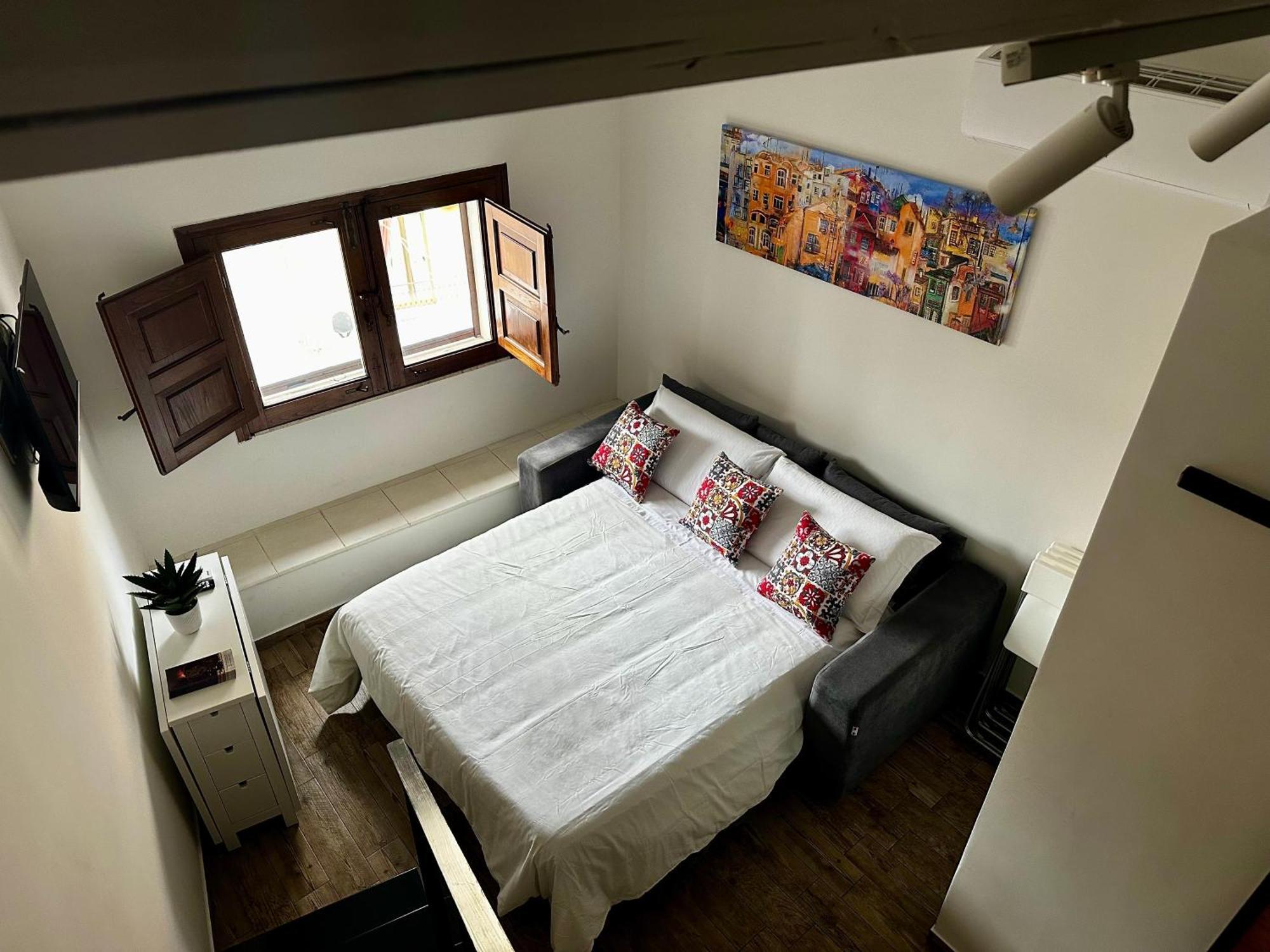 Ninetti Guest House - Apt Centro Storico Katania Zewnętrze zdjęcie